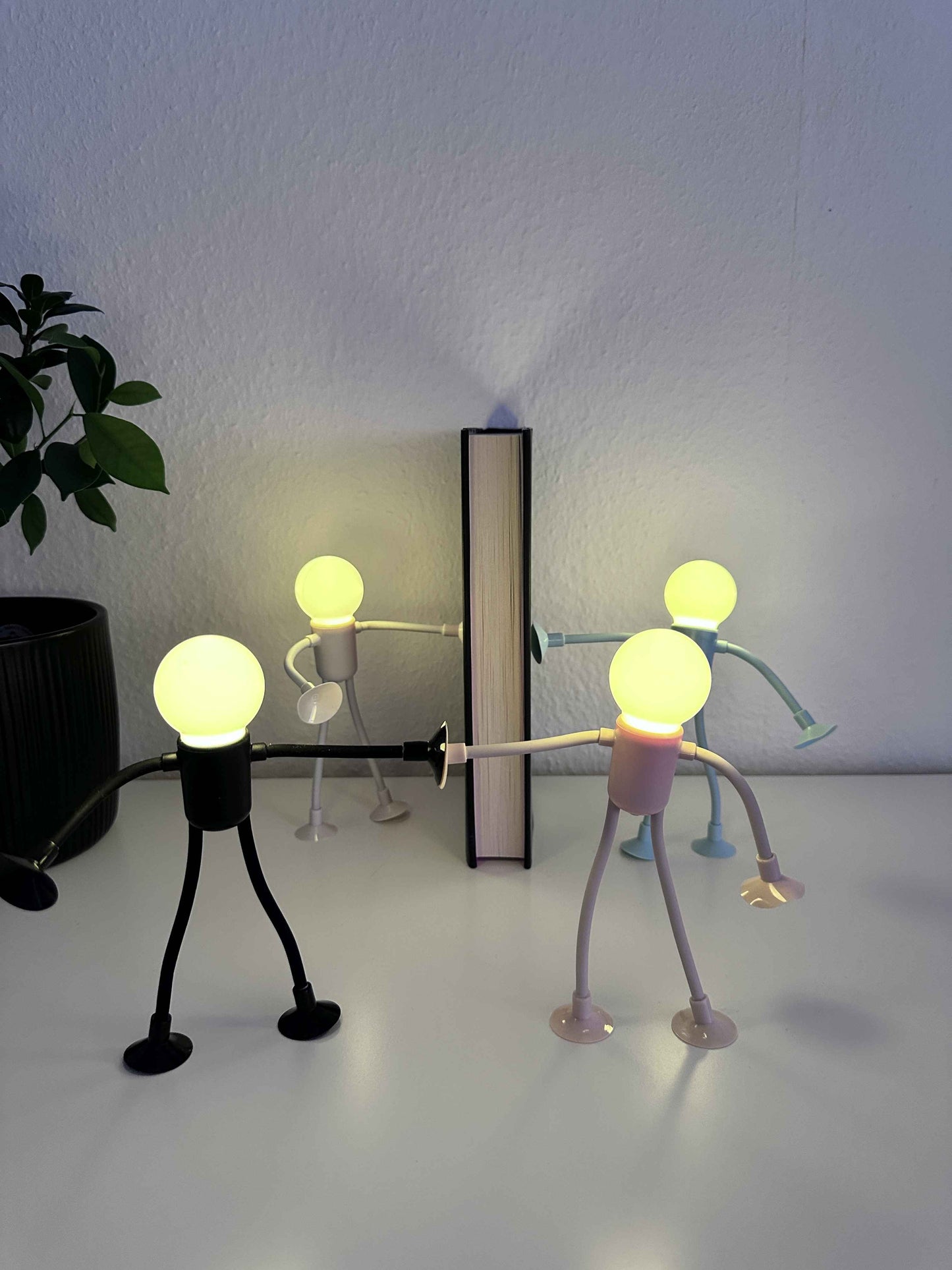 FényHuszár - tapadós LED lámpa