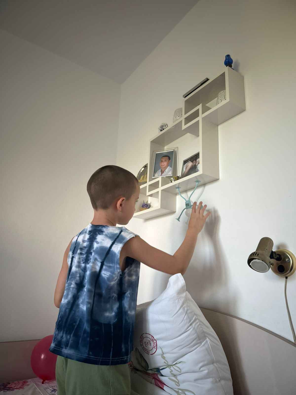 FényHuszár - tapadós LED lámpa